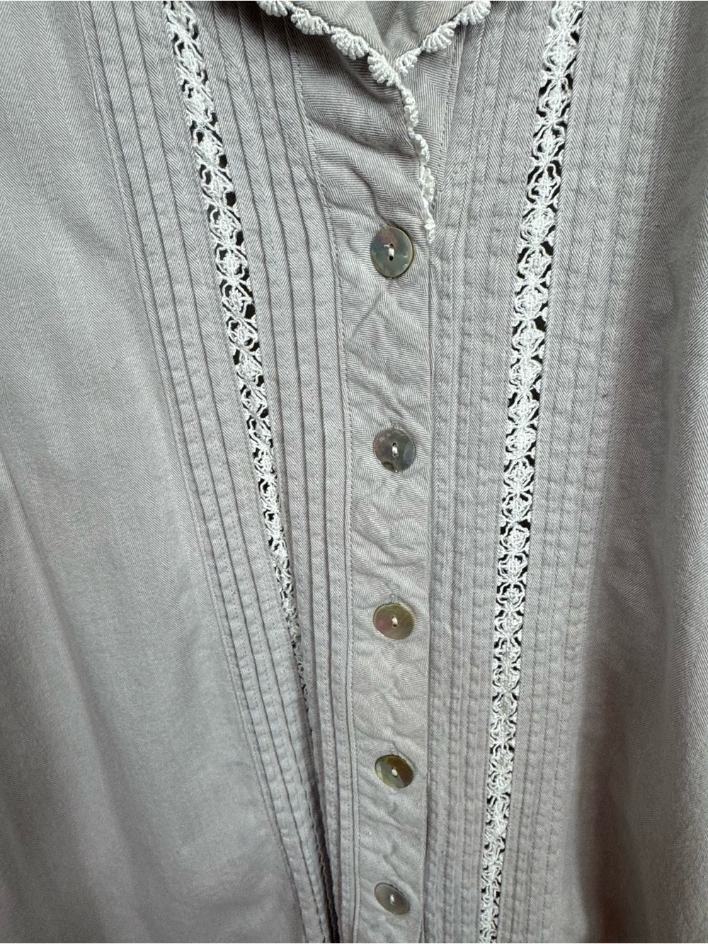 Eileen West Gray Button-Front  Cotton Lace-Trim Sleep Top Medium - Picture 5 of 9